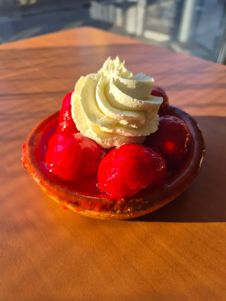 Aardbeien vlaaitje eenpersoons slagroom